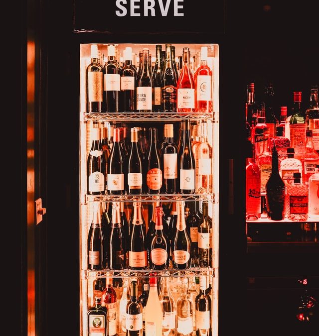 Vins et champagnes : que boire quand on est au régime ?